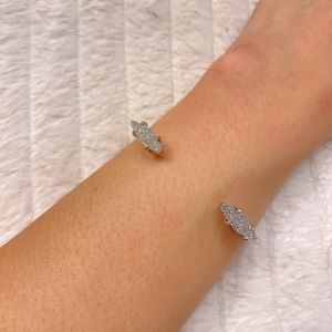 Kendra scott sterling silver bracelet, brand new, never worn!